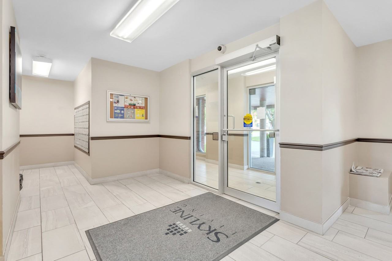 Lasalle I & II Apartments - Photo 4 of 25