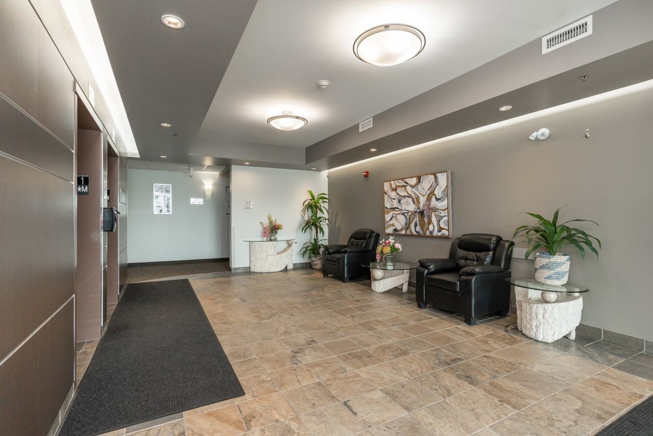 Lady Joyce Apartments - Photo 4 of 24