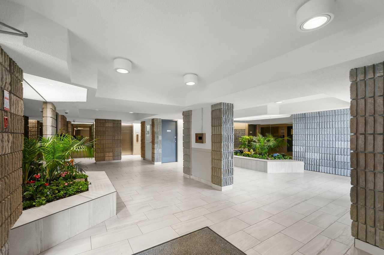 Delta Apartments - Photo 4 of 25