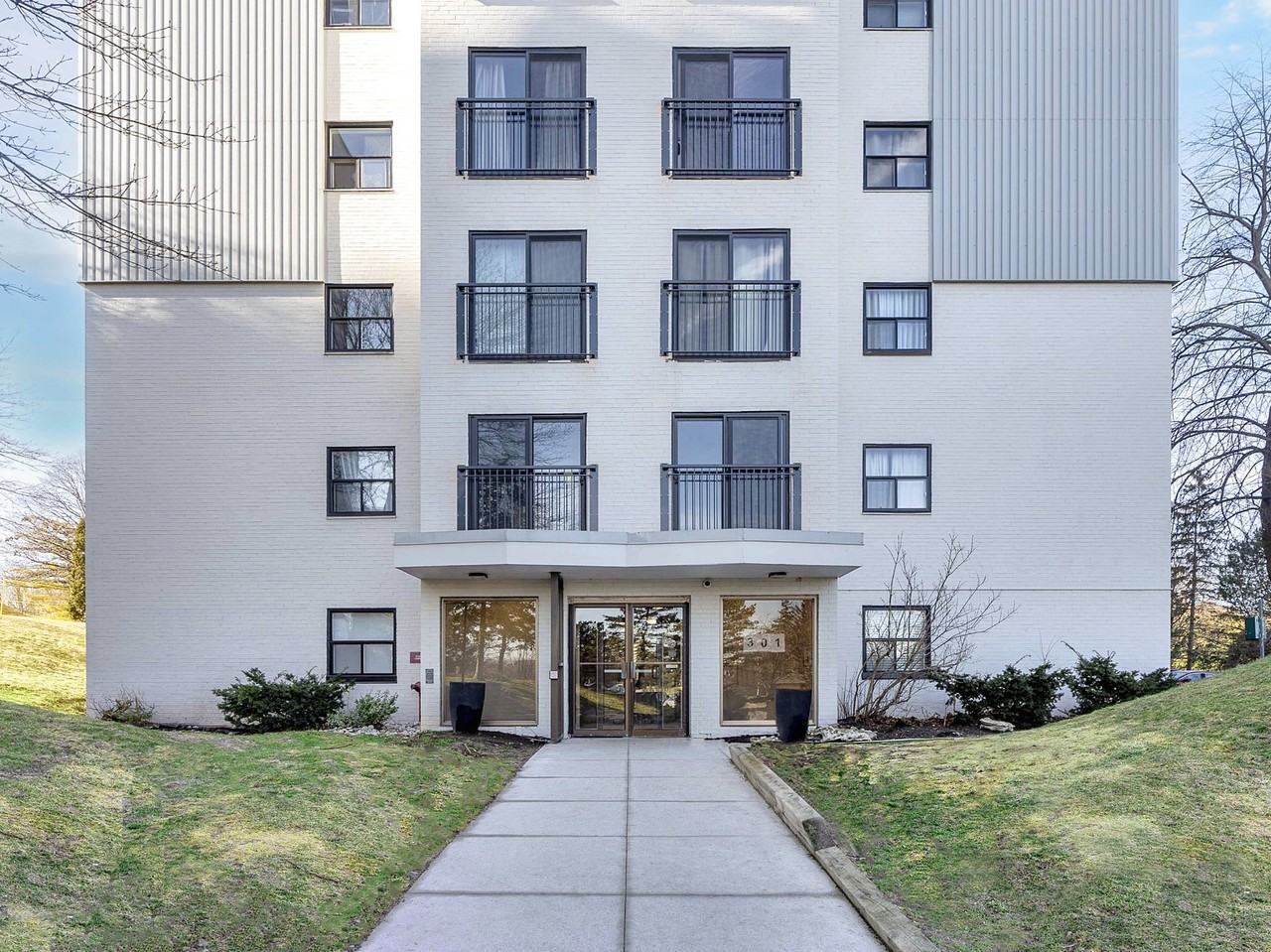 Garden Vista Apartments - Photo 4 of 25