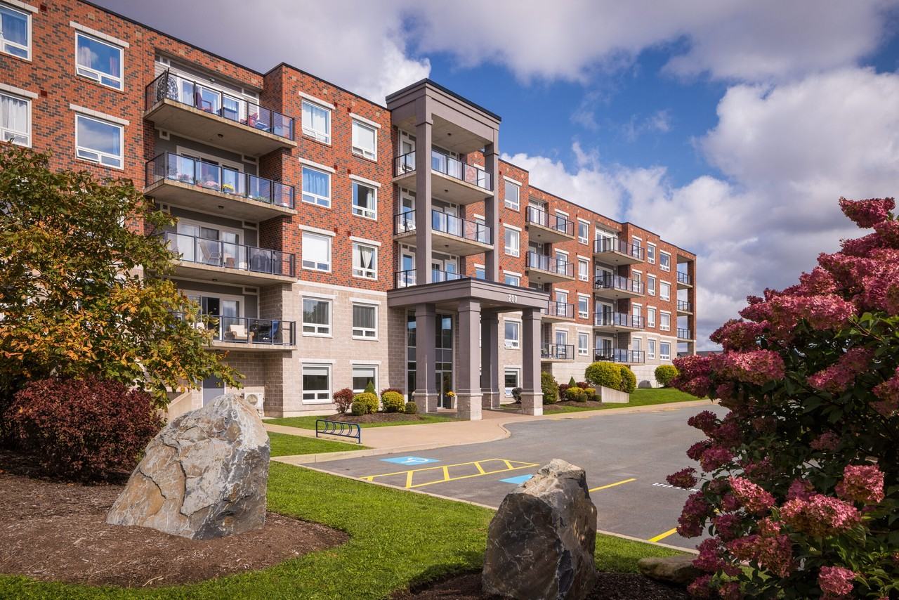 The Two Hundred on Broad Apartments - Photo 4 of 22