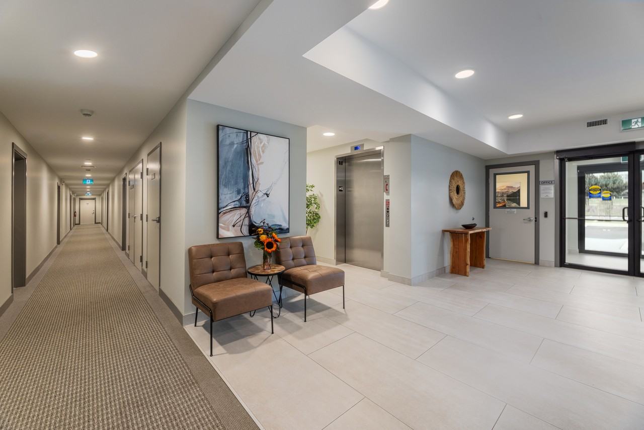 Monarch Apartments - Photo 6 of 28