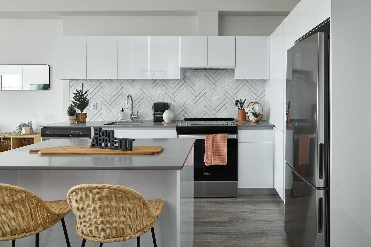 Monarch Apartments - Photo 7 of 28