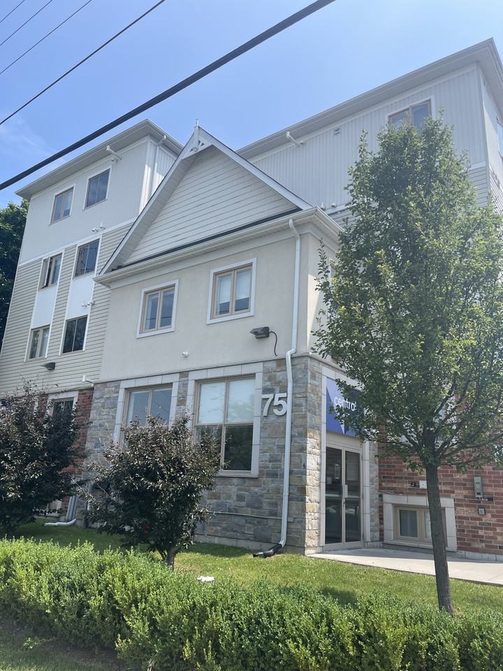 75 Emma Street - Photo 3 of 32