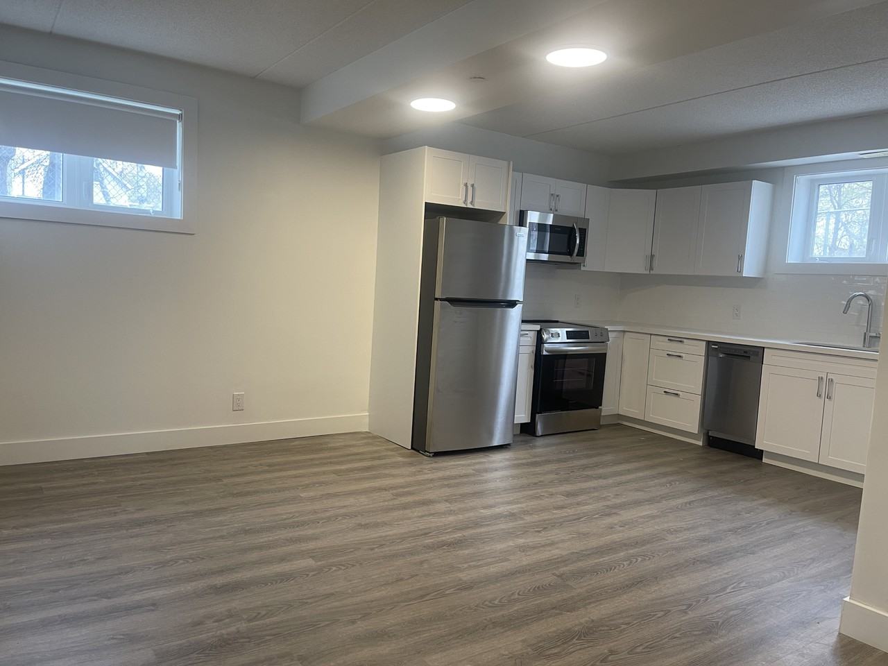 75 Emma Street - Photo 7 of 32