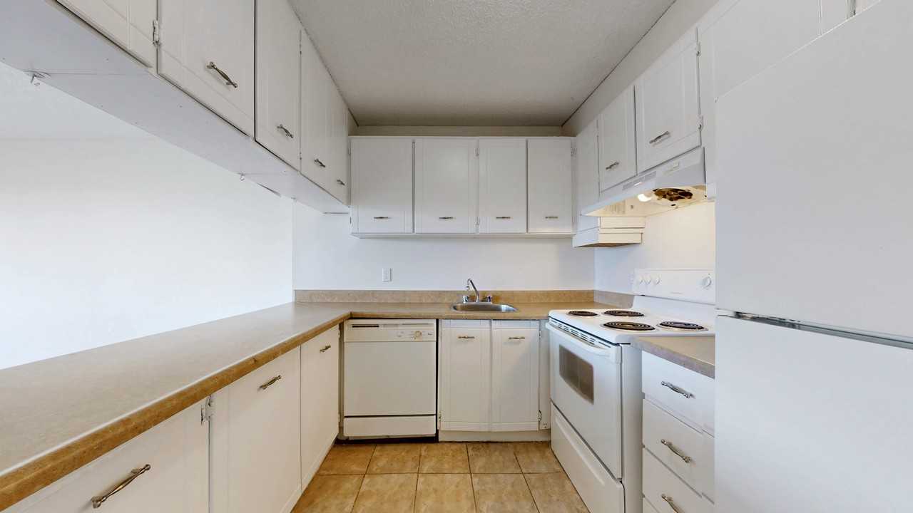 1460 Ghent Avenue - Photo 2 of 15