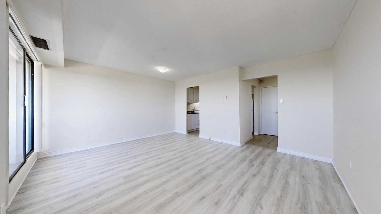 1460 Ghent Avenue - Photo 4 of 15