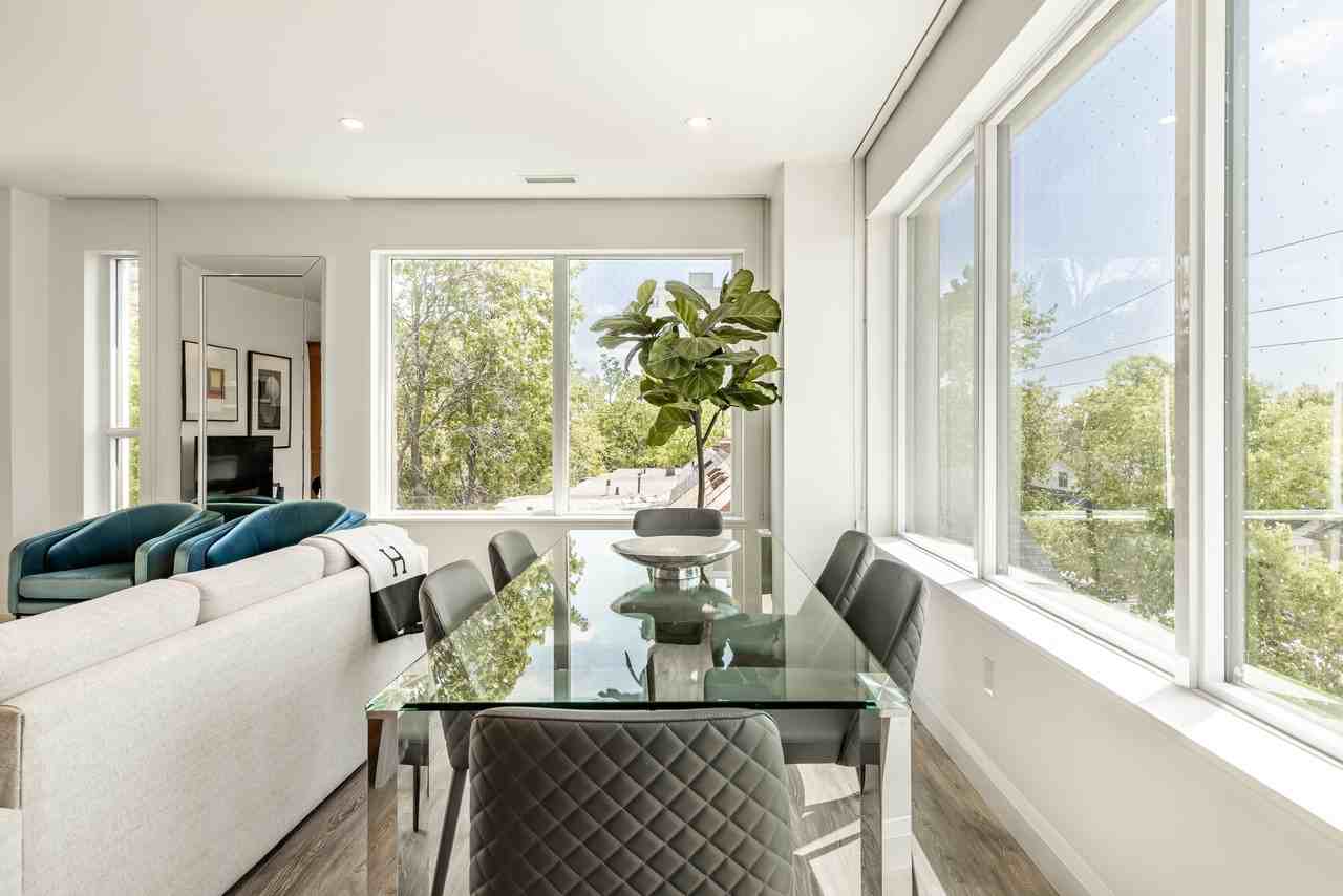 The Whitney On Redpath - Photo 5 of 38