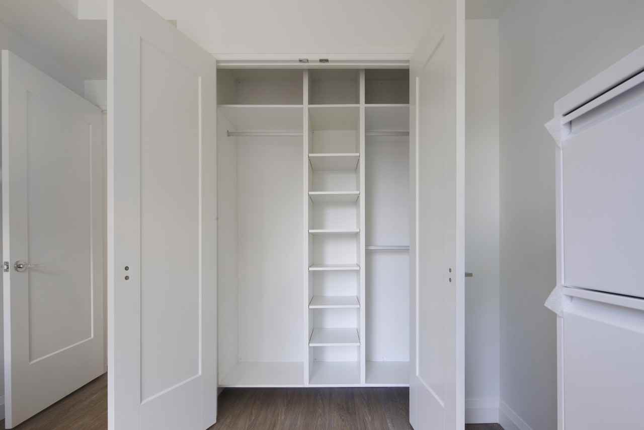 The Whitney On Redpath - Photo 6 of 38