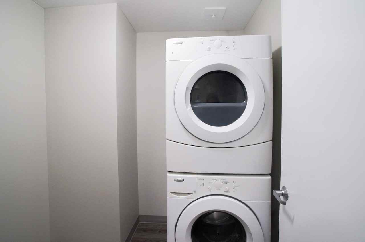 Auburn Terraces - Photo 4 of 36