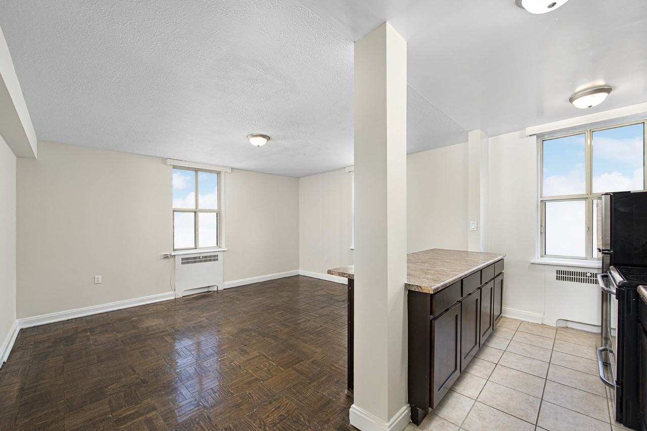 64 St. Clair Avenue West - Photo 5 of 18