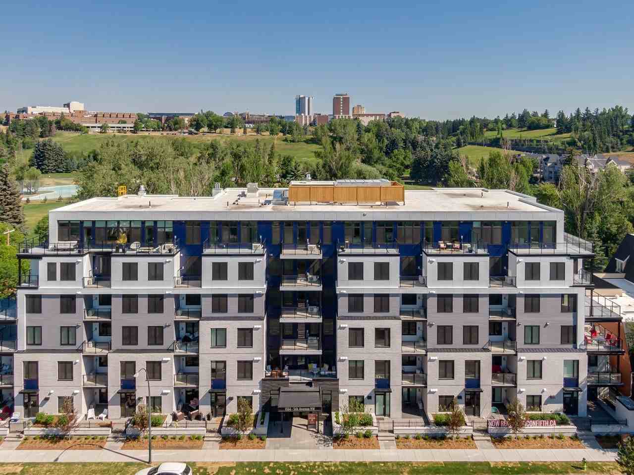 Vic on Fifth - Photo 2 of 46