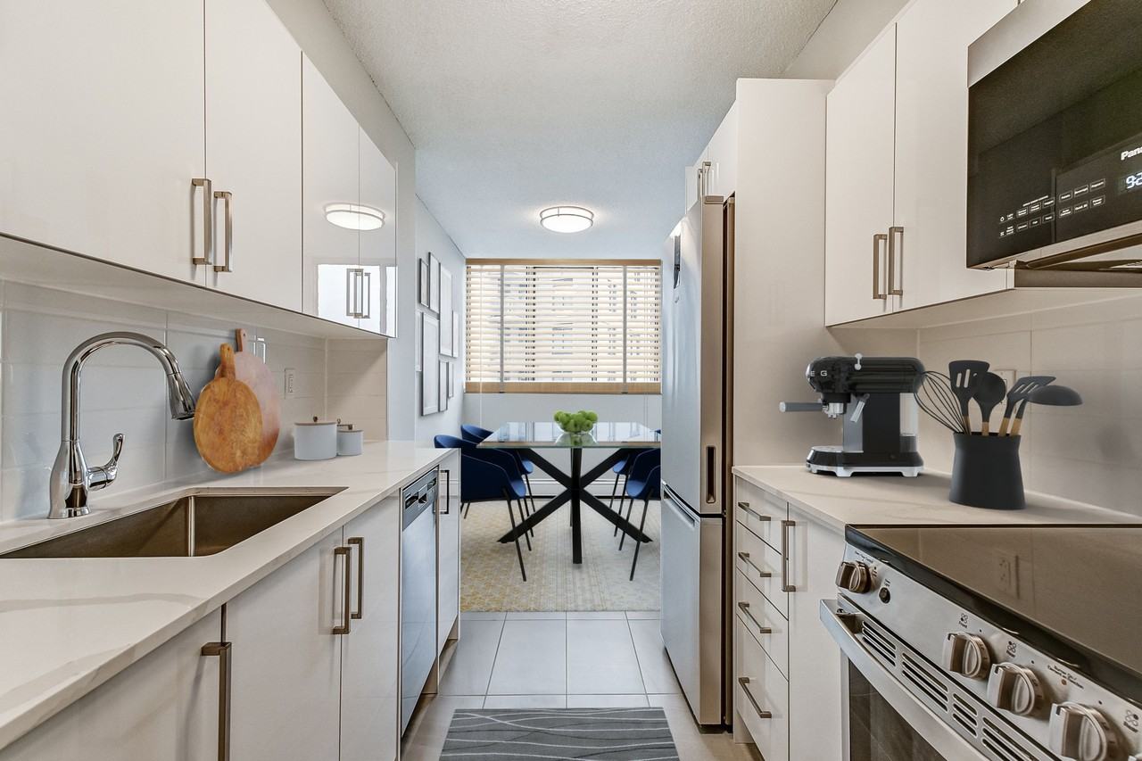 Marlborough Court - Photo 2 of 50