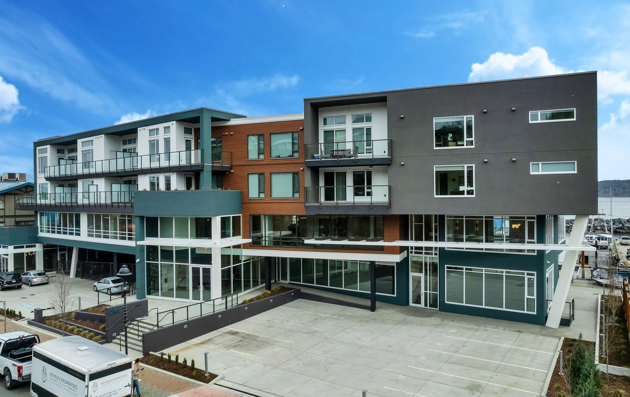 Pier 1 Residences - Photo 2 of 8