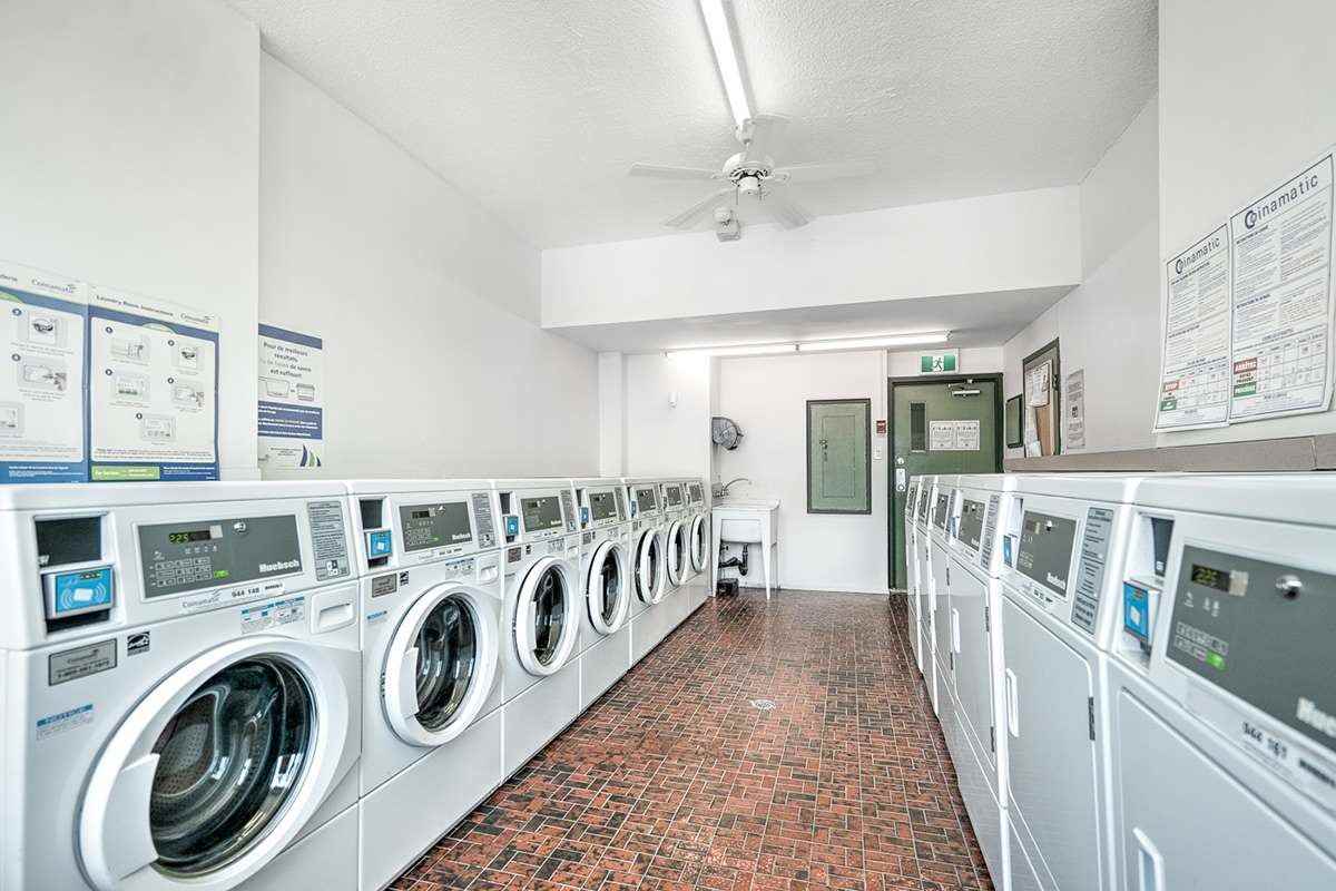 The 1350 Dufort Apartments - Photo 6 of 48