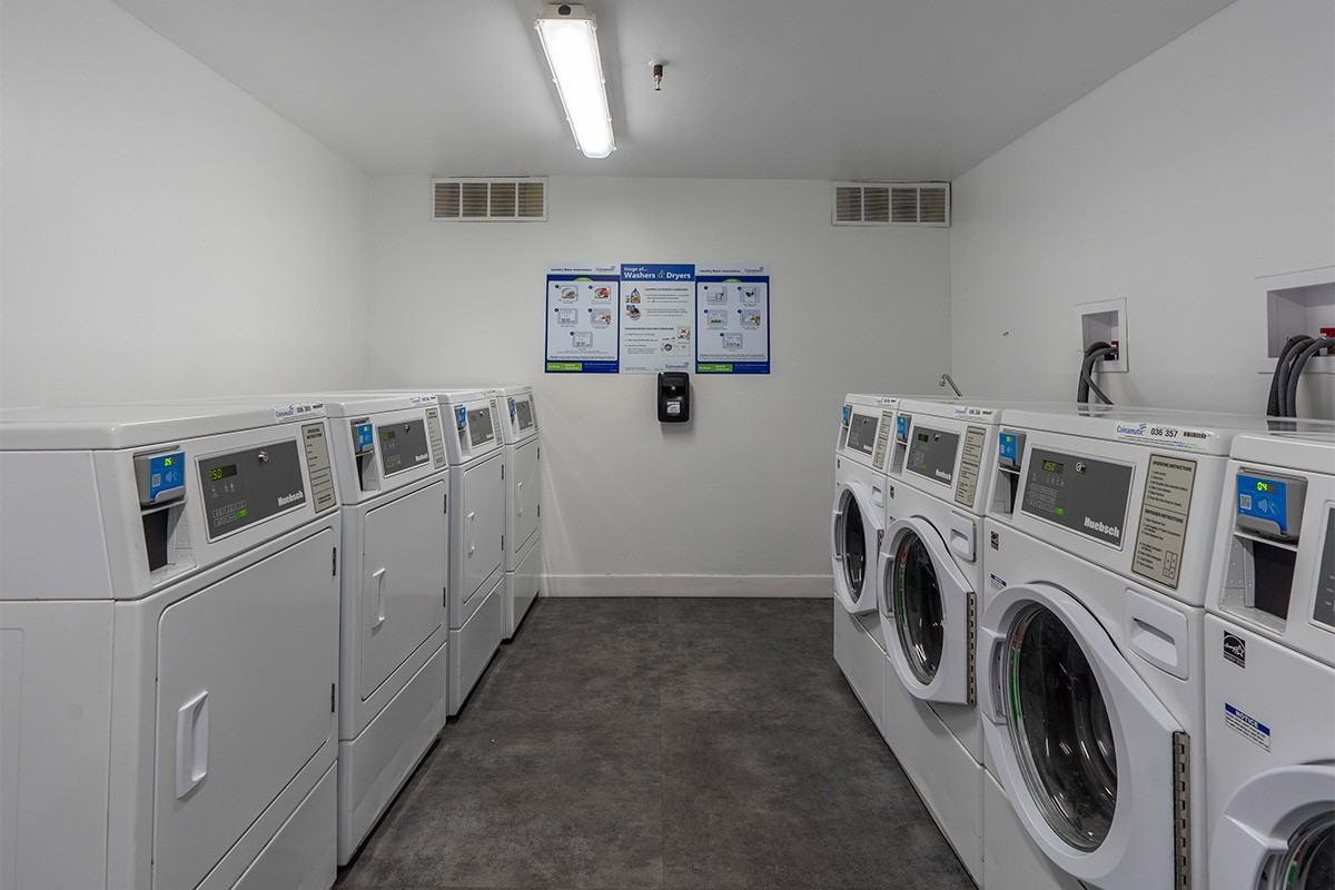 Canterbury Court - Photo 6 of 50