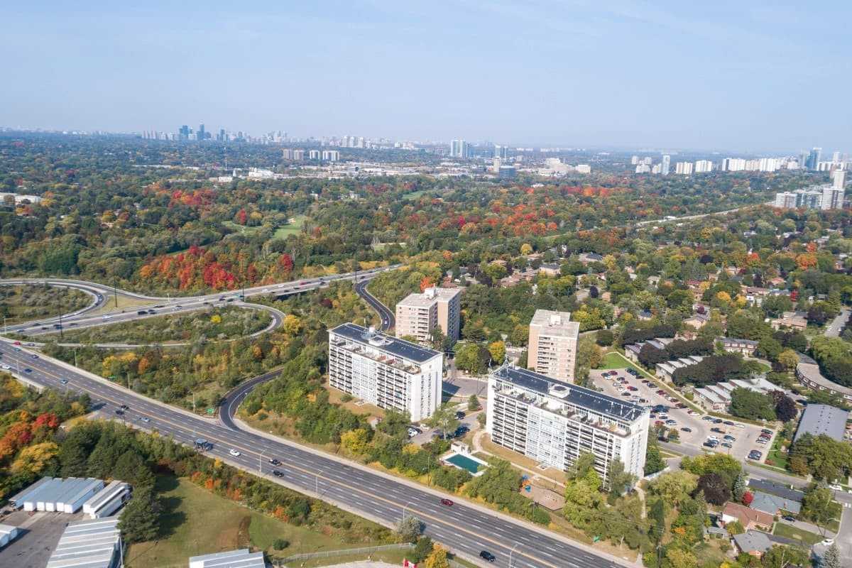 Roanoke Apartments - Photo 5 of 39