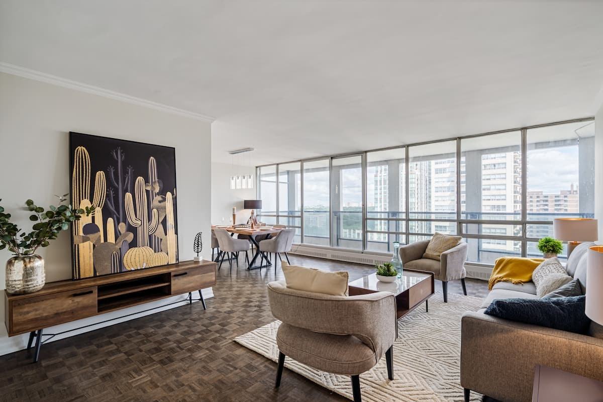 The Thomas - Photo 2 of 19