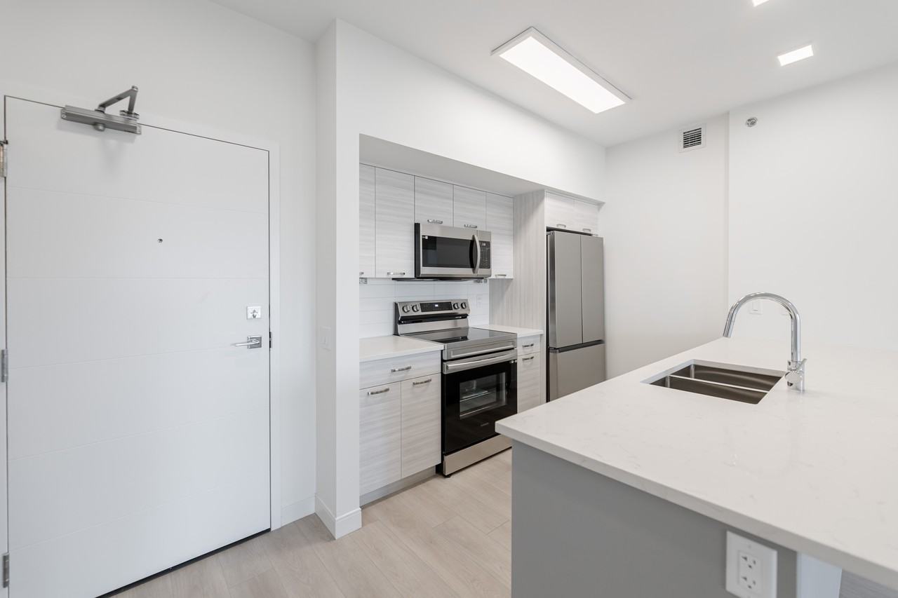 Grand Pacific Gardens - Photo 3 of 29