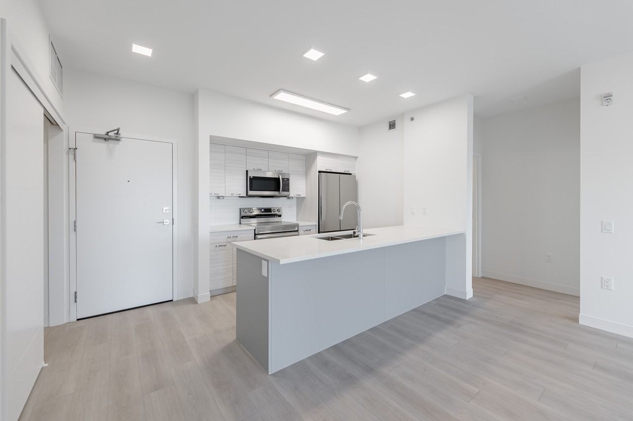 Grand Pacific Gardens - Photo 6 of 29