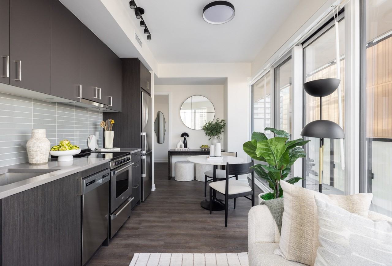 IMMIX - Photo 4 of 36