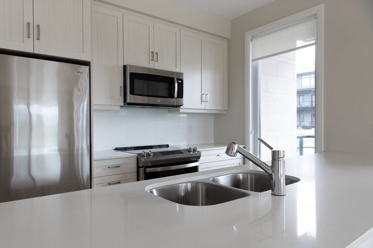 Boundstone Apartments by Uniform Living - Photo 4 of 12