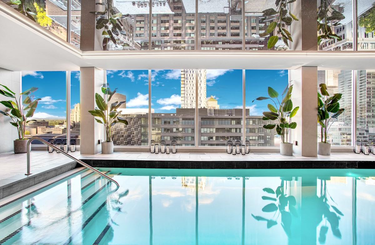 Encore Residences - Photo 7 of 29