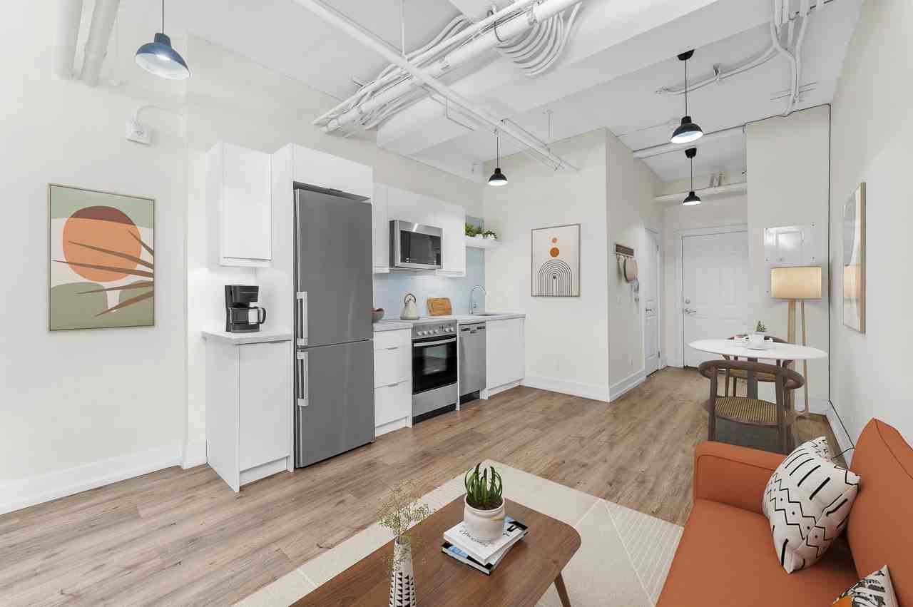 245 Logan Avenue - Photo 7 of 12