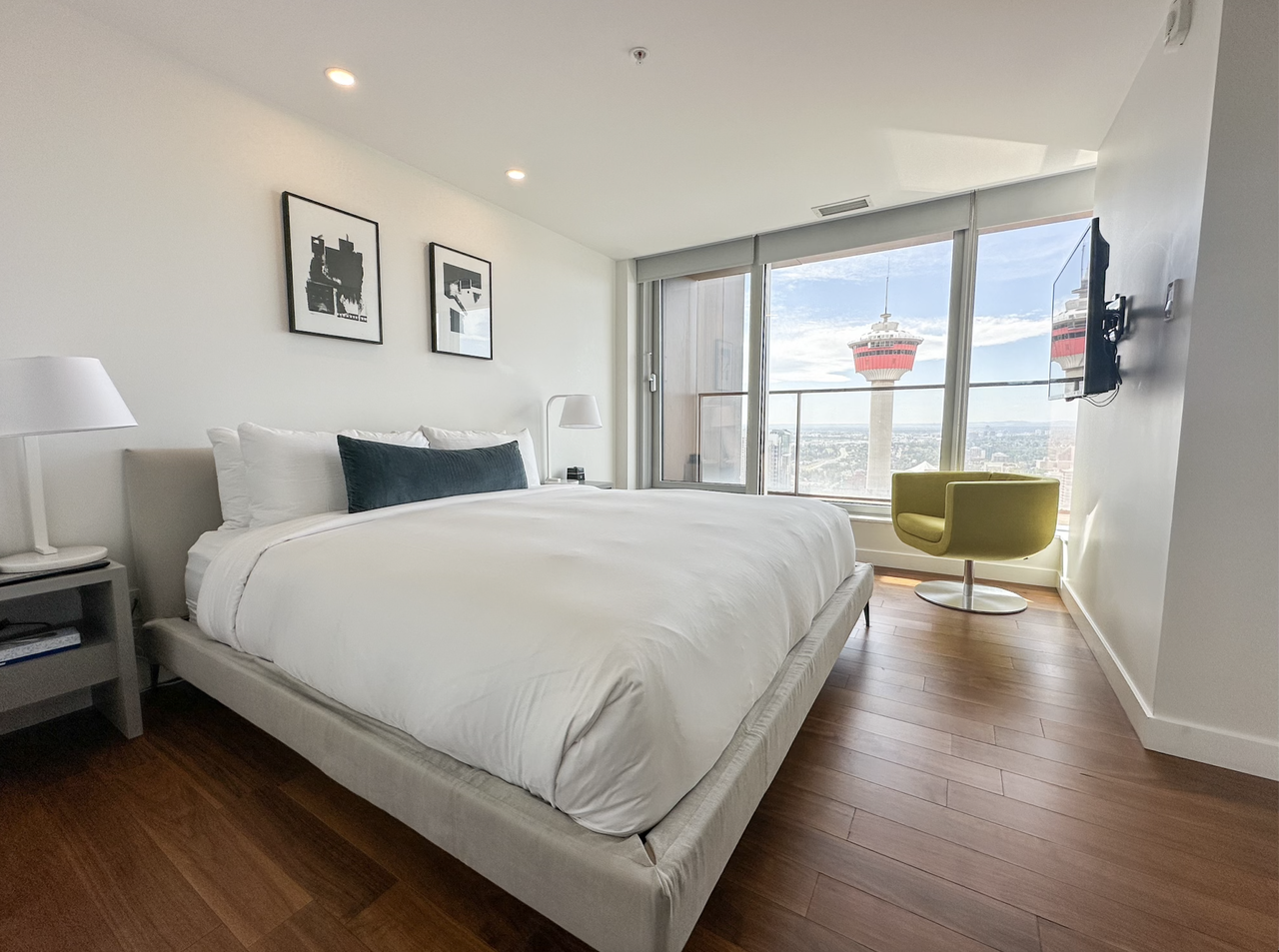 Calgary House - Photo 6 of 43