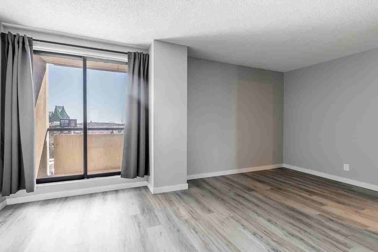 Le Halo - Photo 6 of 50