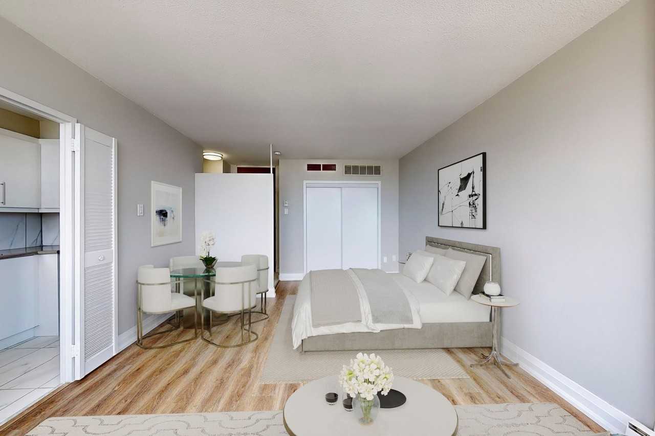 40 & 60 Pleasant Blvd - Photo 4 of 50