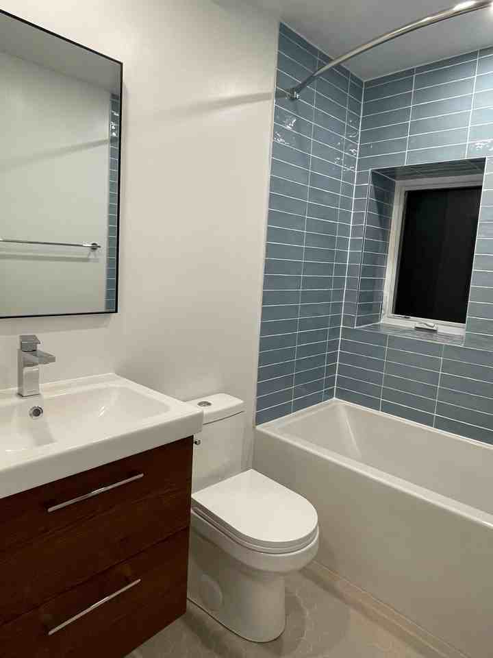 320 Roncesvalles Avenue - Photo 6 of 11