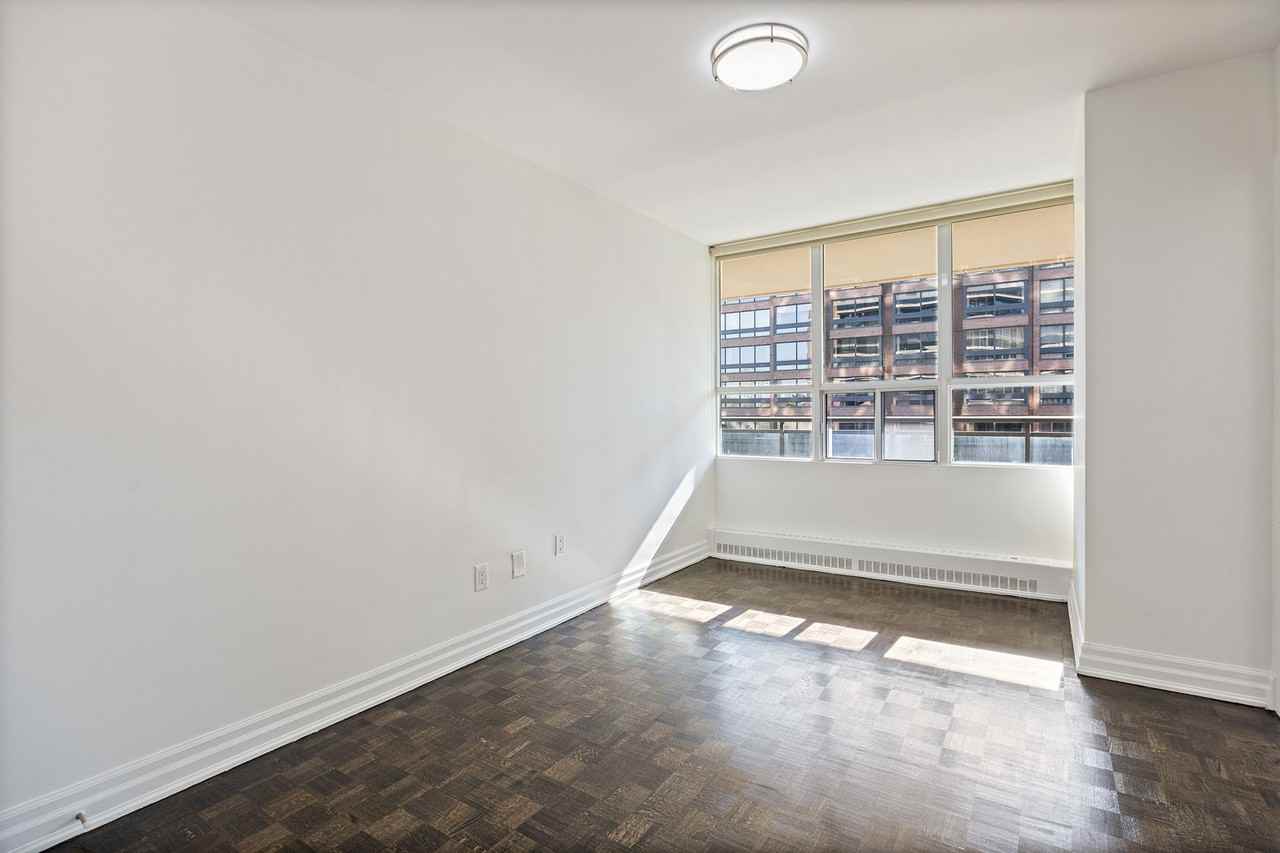 50 Prince Arthur - Photo 5 of 26