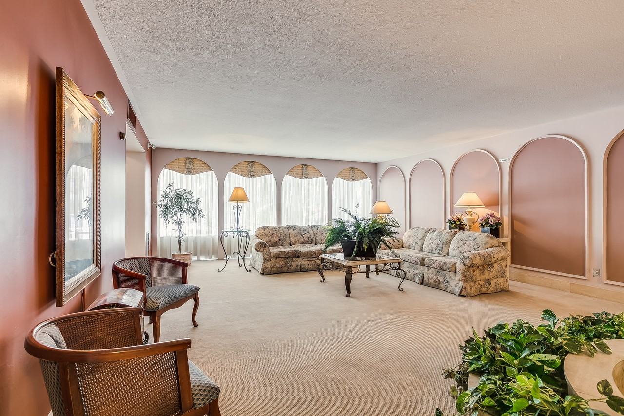 The Montebello, Toronto - Photo 7 of 9