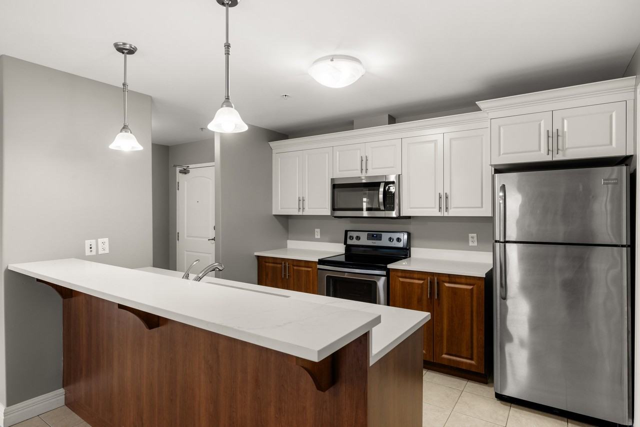 The Woodside - Photo 4 of 30