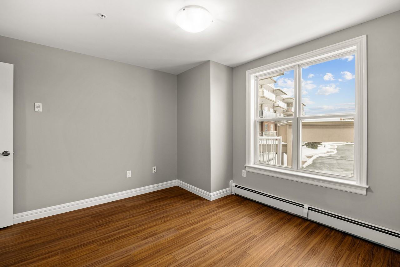 The Woodside - Photo 7 of 30