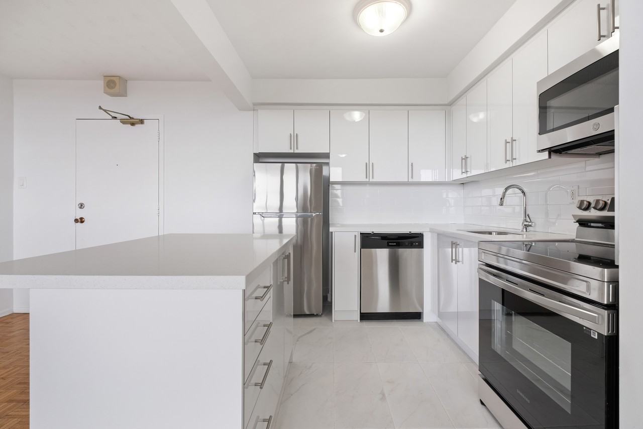 Frederick Apartments - Photo 4 of 16