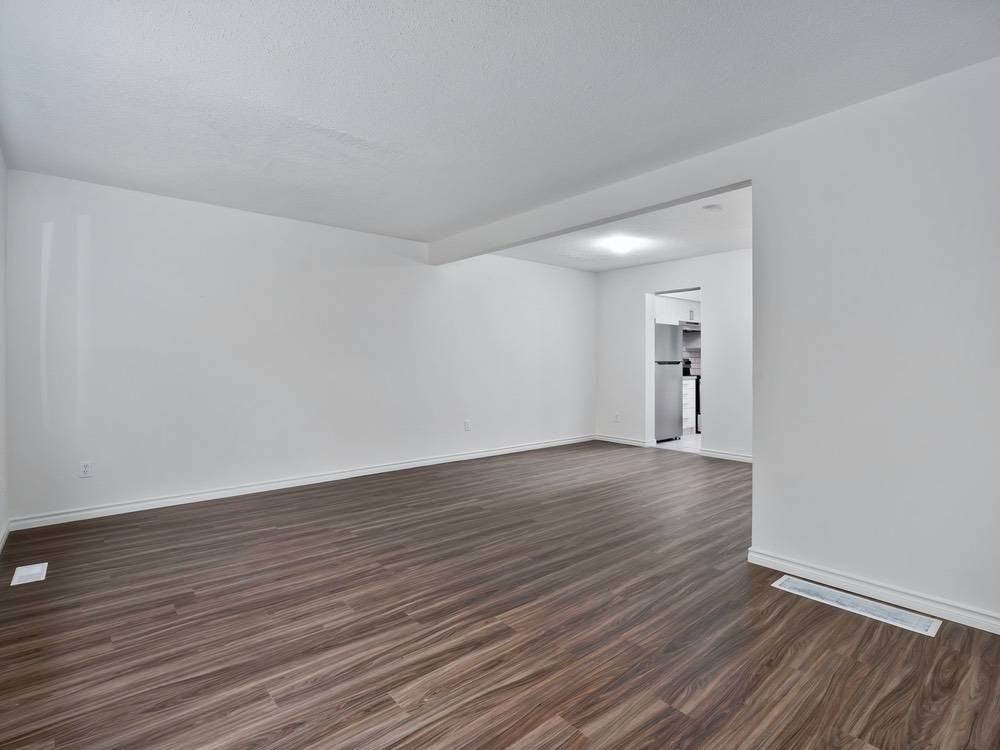 Stoneglen Townhouses - Photo 6 of 33