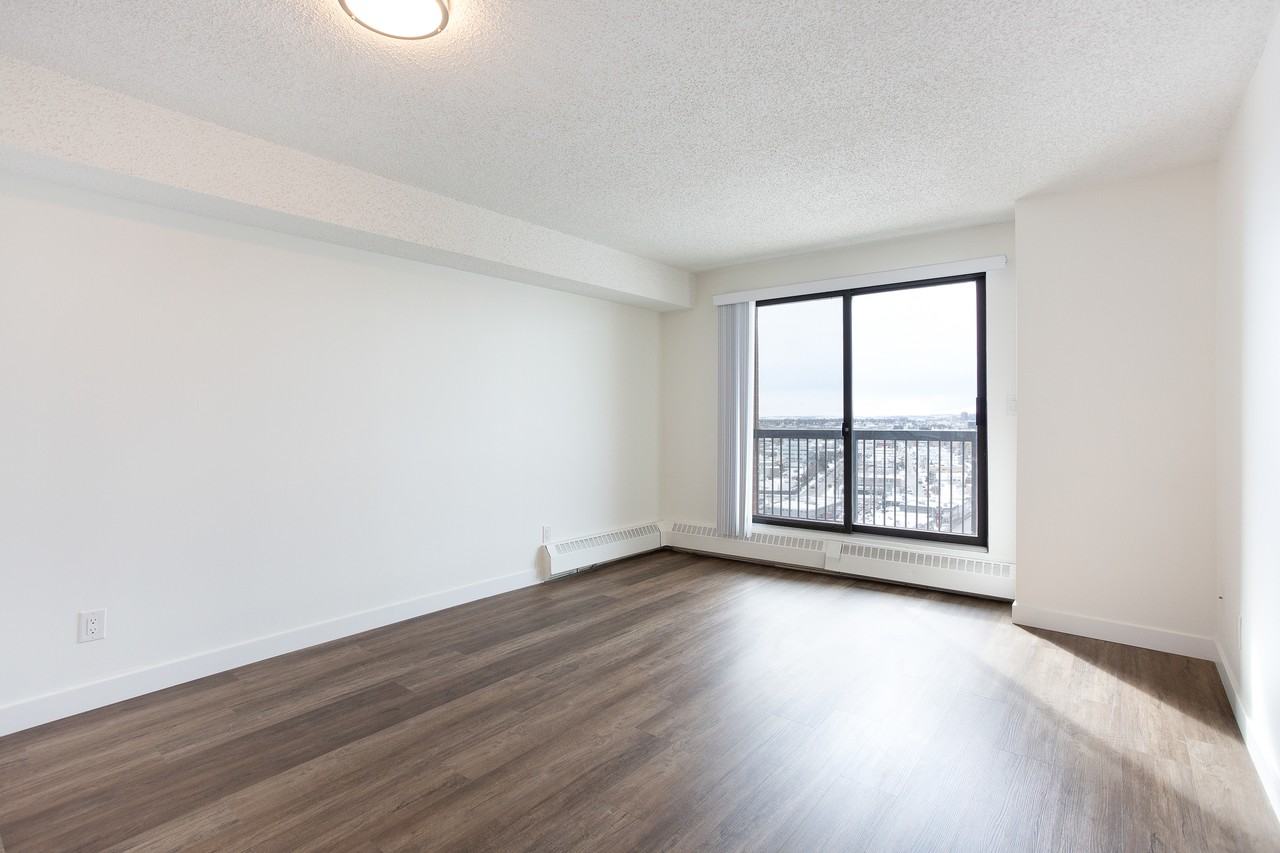 Stanley Park Place - Photo 2 of 19