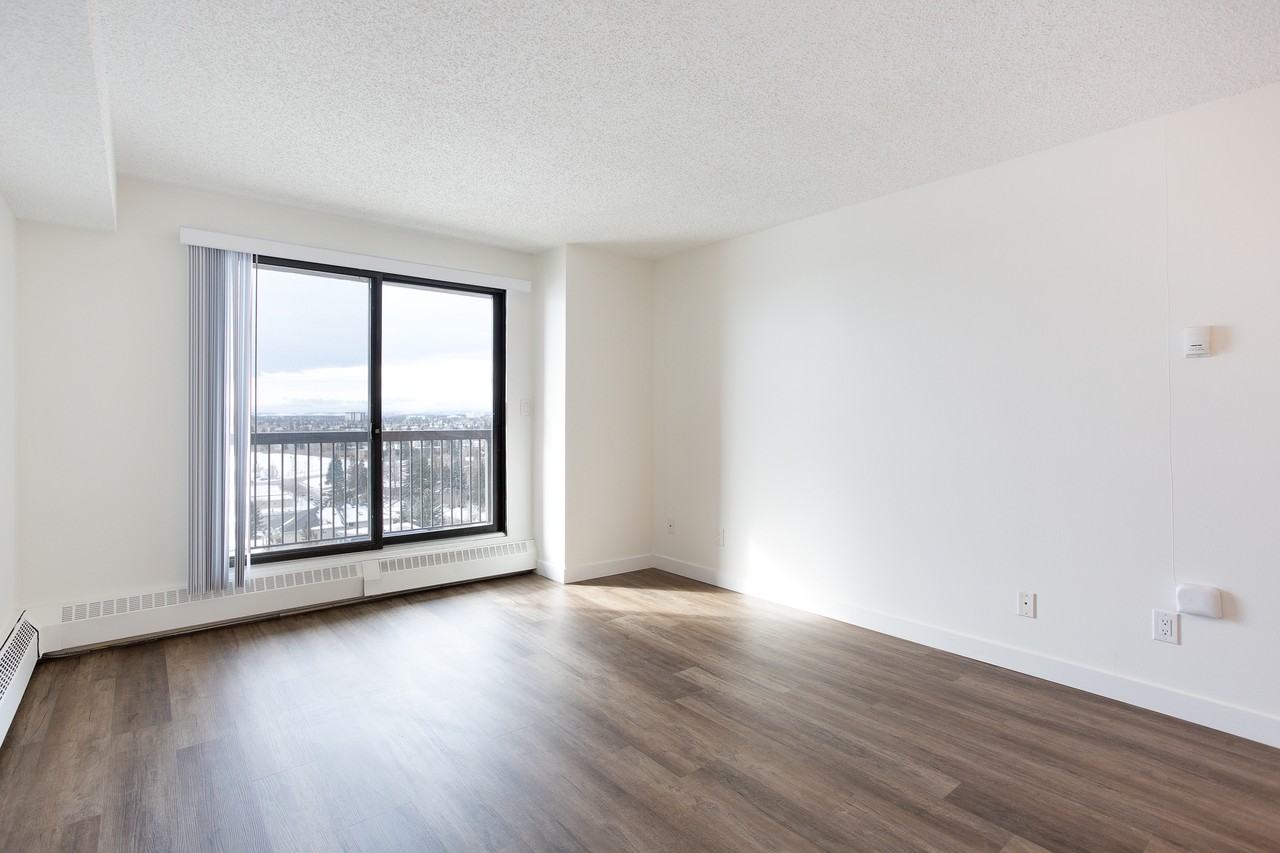 Stanley Park Place - Photo 4 of 19