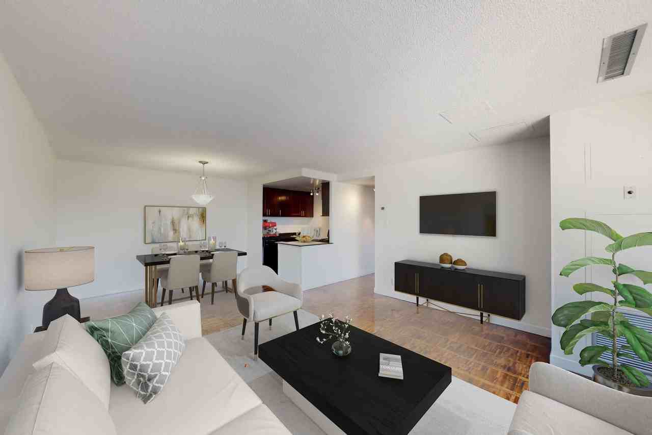 College Park - Photo 4 of 23