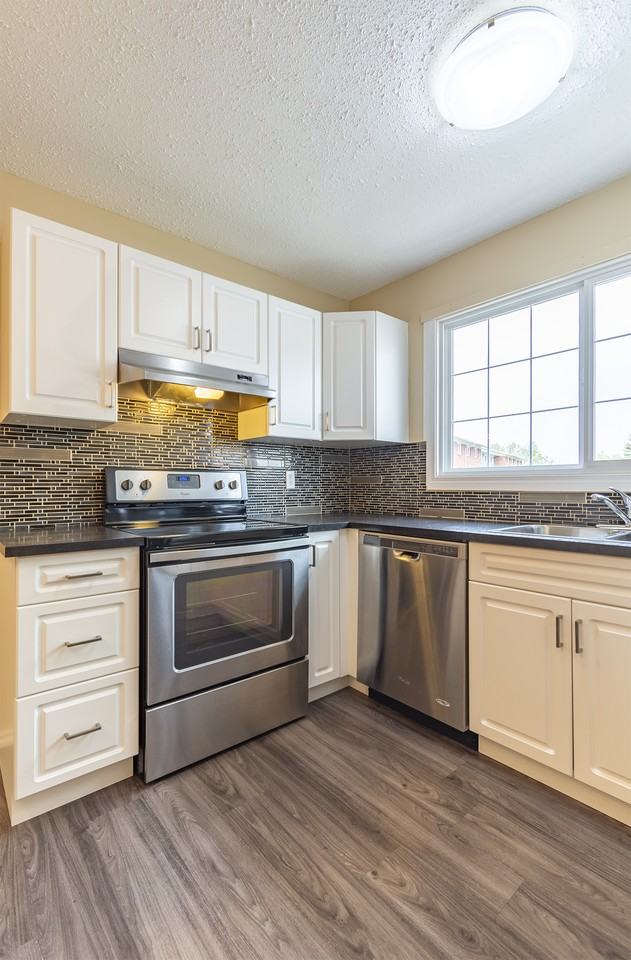 Jamestown Village - Photo 3 of 15