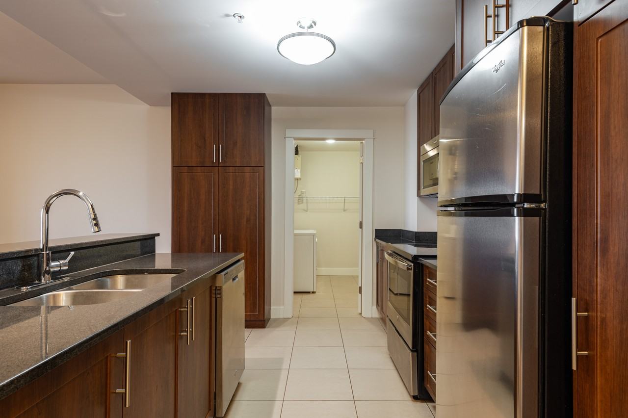 Royal Gardens - Photo 6 of 30