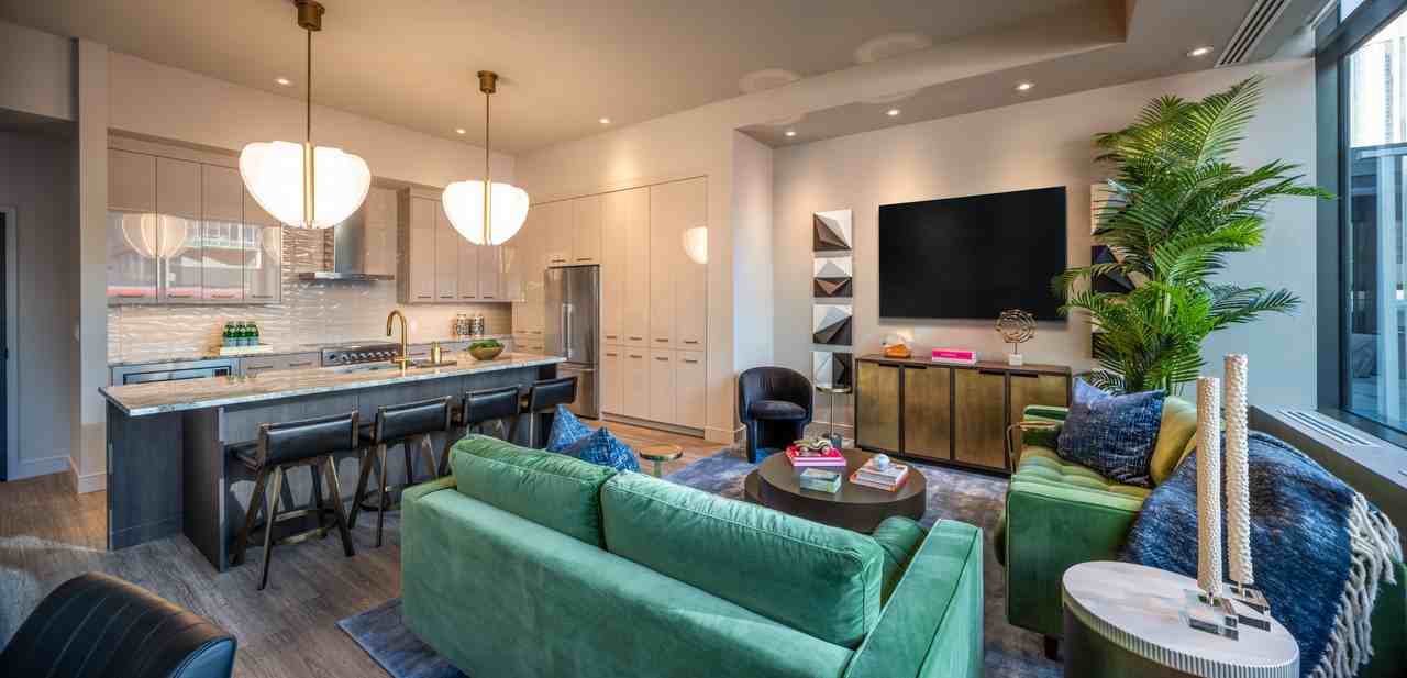 Madison Avenue at The Oliver - Photo 5 of 50