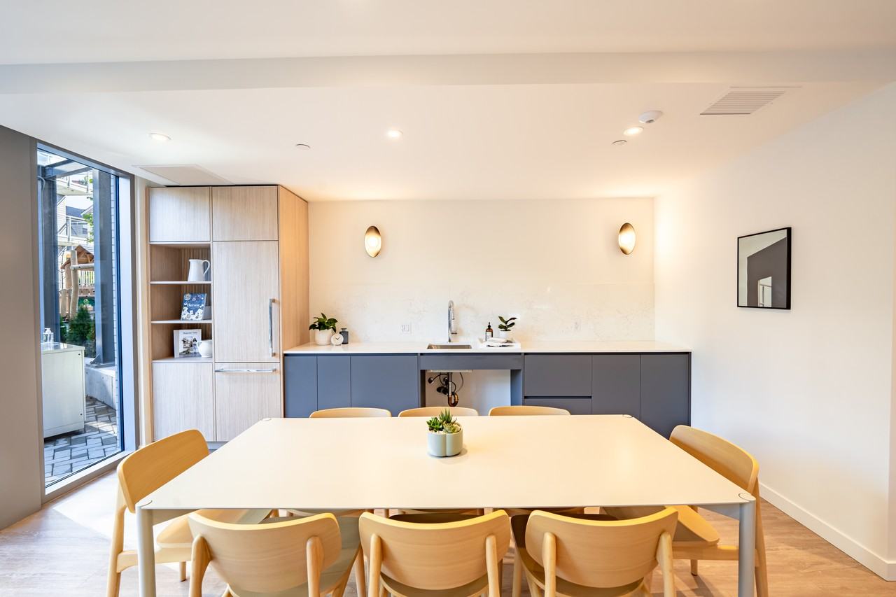 Seasons - Photo 7 of 42