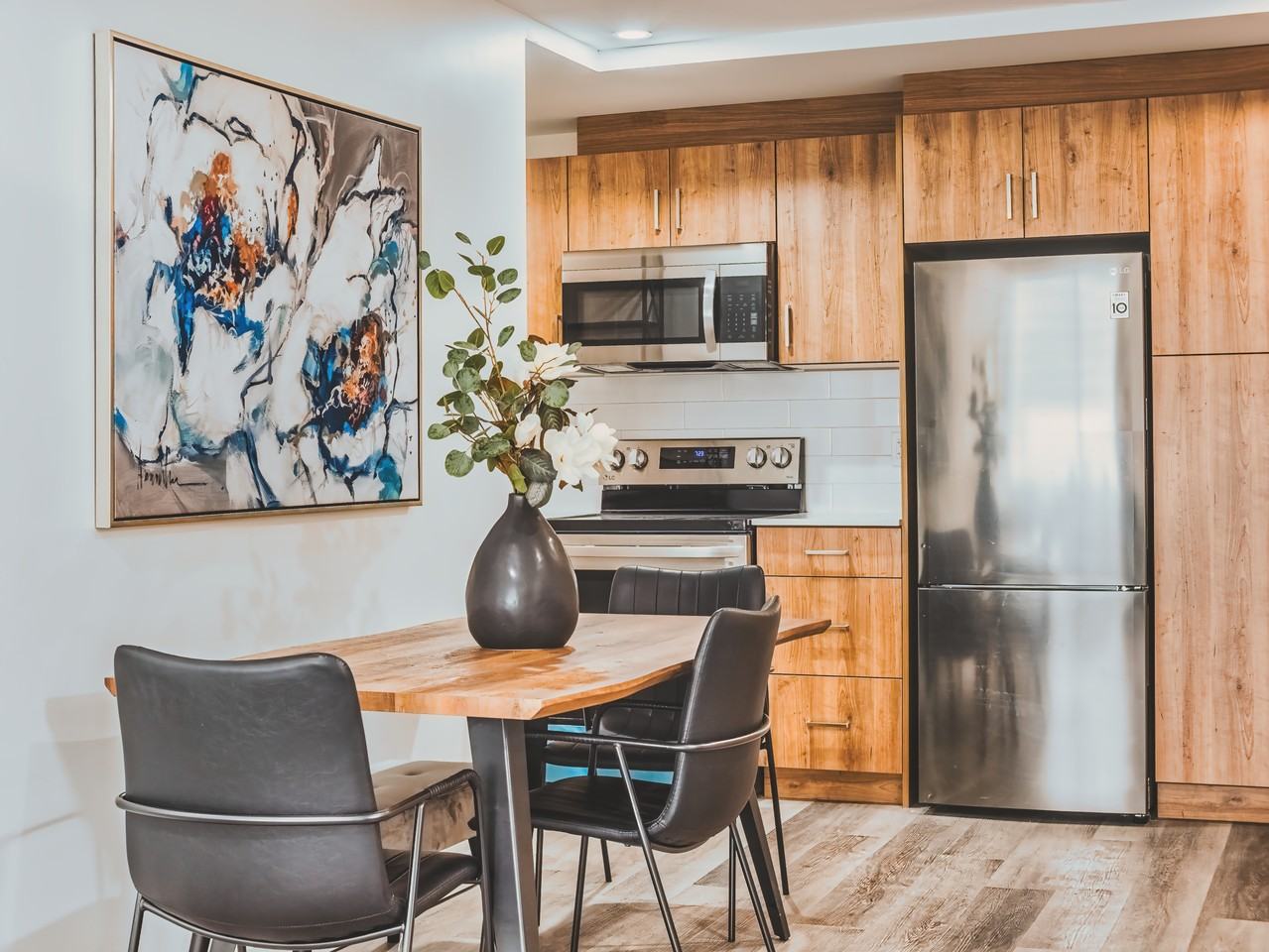 Peak Residences Downtown Edmonton - Photo 7 of 50