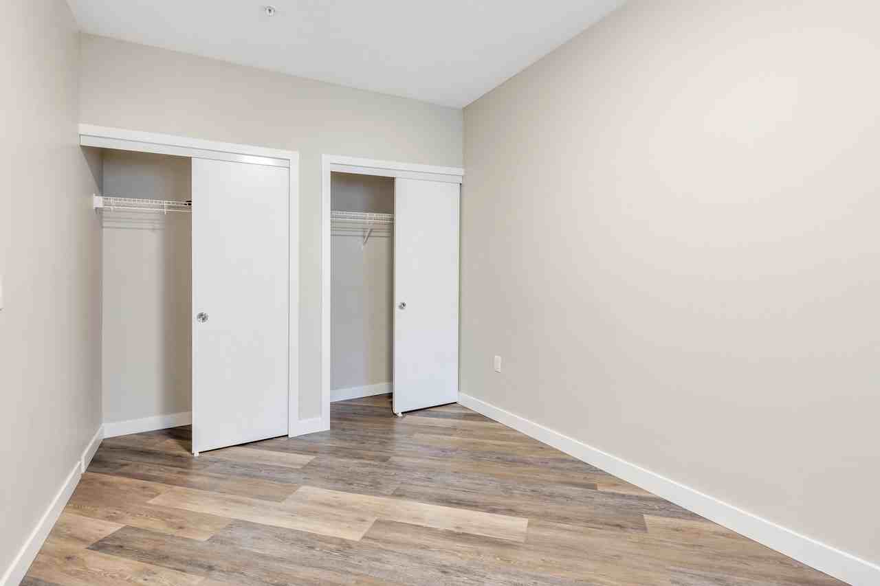 Keel - Photo 2 of 50