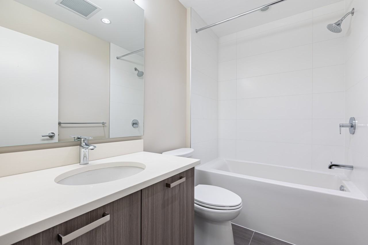 Keel - Photo 3 of 50