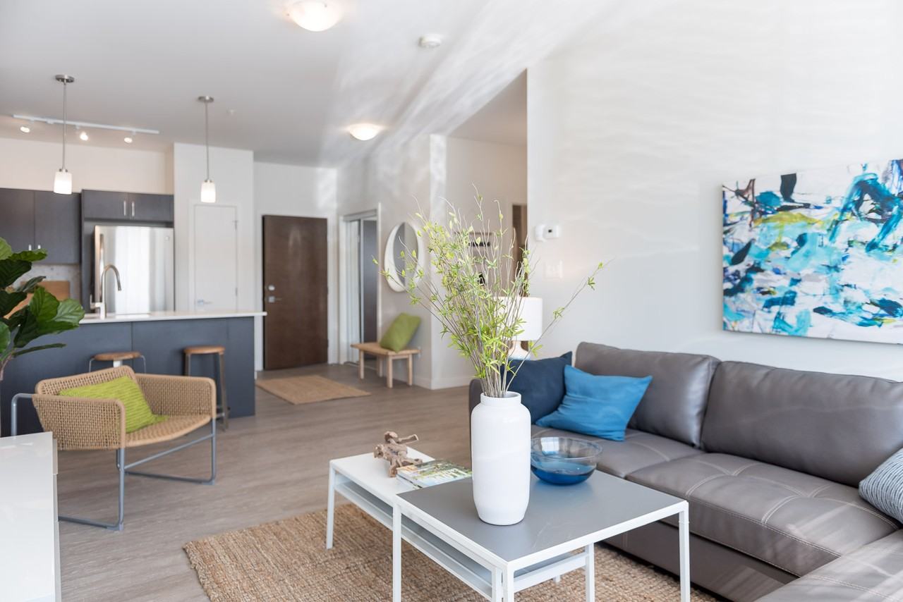 17814 97 Street, Edmonton AB - Photo 4 of 26