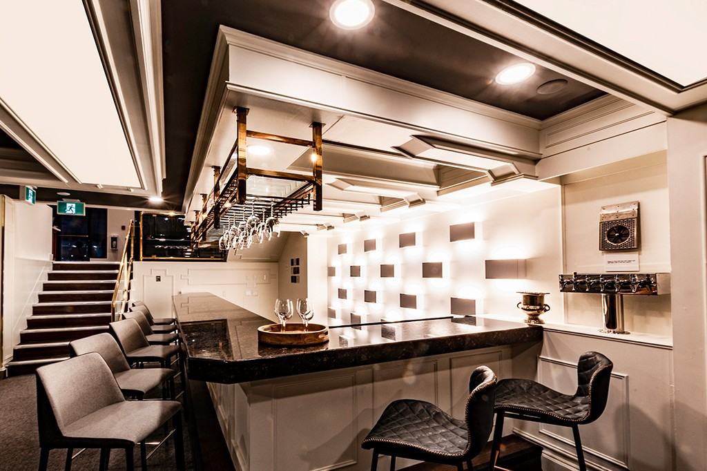 The International - Photo 3 of 44